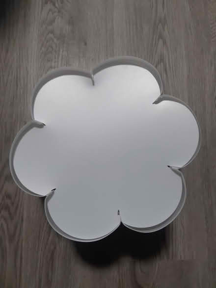 Photo of free Plastic 'flower' lamp shade, white (Edinburgh EH17) #1