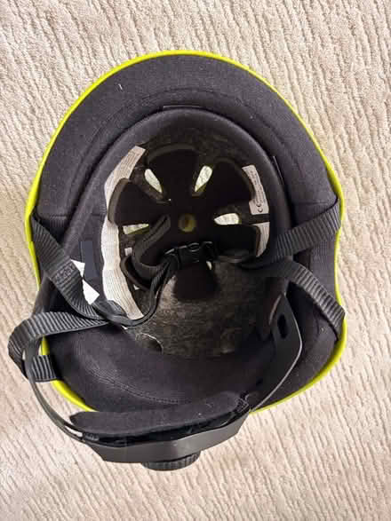 Photo of free helmet bike/skate for kids (Tufnell Park N7) #2