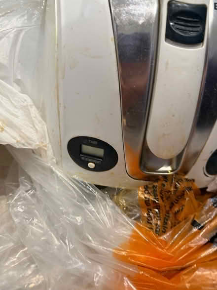 Photo of free Breville deep fat fryer (Tooting SW17) #3