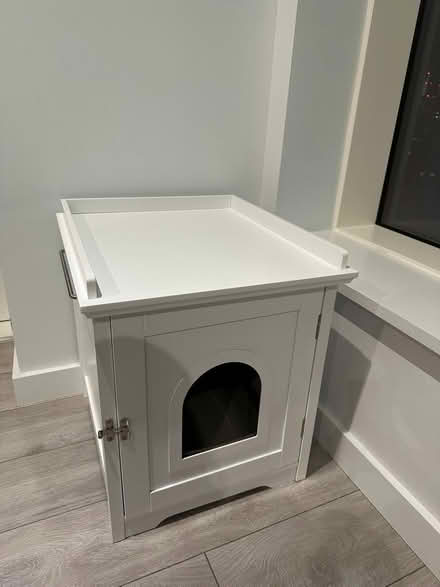 Photo of free Wooden litter box (SE17 1 GT) #3