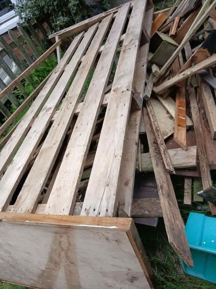 Photo of free pallets etc., (Tile Hill CV4) #1