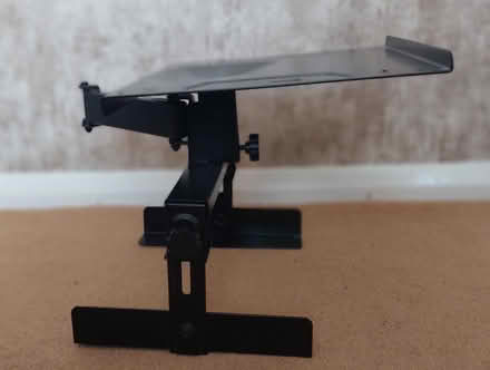 Photo of free wall mount shelf unit (Cheylesmore Coventry) #1