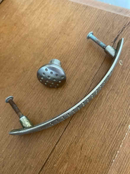 Photo of free 15 Kitchen handles, 4 knobs (Guisborough TS14) #1