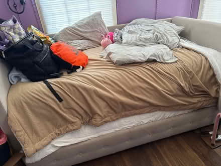 Photo of free X-long Twin Daybed w/Trundle (Hyde Park) #1
