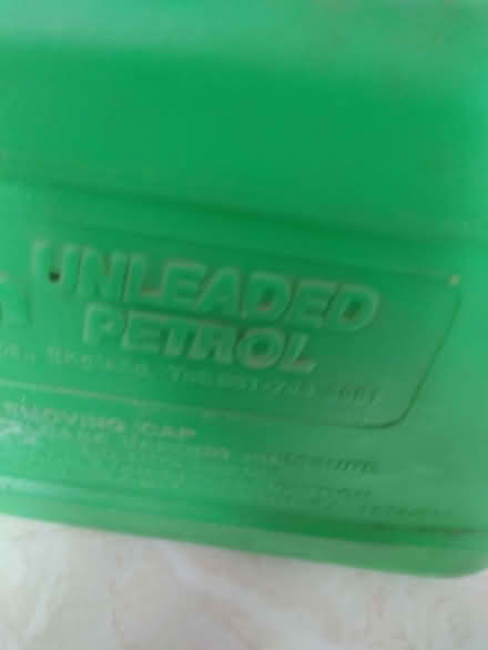 Photo of free Petrol can for unleaded (California DE22) #2