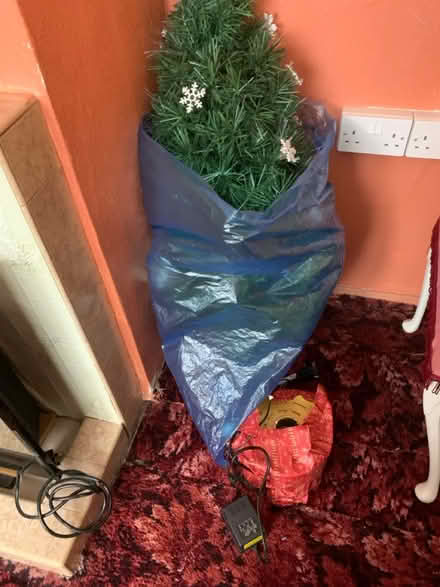 Photo of free Christmas Tree. 4ft (Ebbw Vale NP23) #2