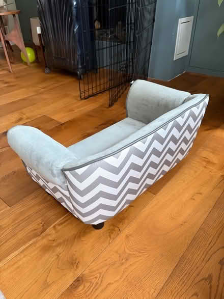 Photo of free Little bed for puppy/small dog (Tufnell Park N7) #2