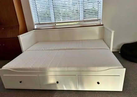Photo of Day bed (Yeading UB4) #1