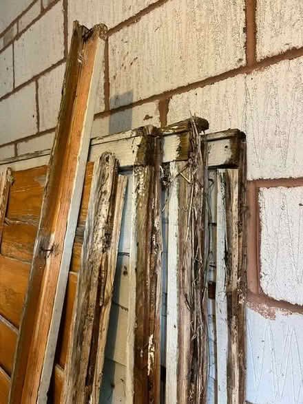 Photo of free Old fence panels (5) 6 x 5ft (Hunderton HR2) #2