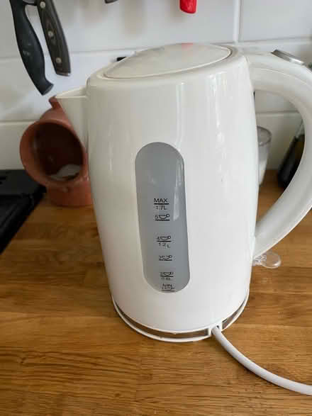 Photo of free Electric kettle (Baldslow TN37) #1