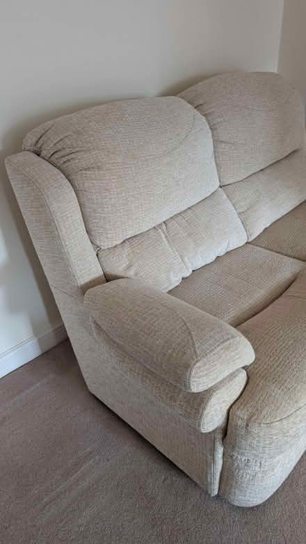 Photo of free 2 seater sofa (South Abingdon Oxfordshire) #2