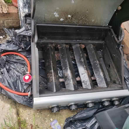 Photo of free Top to gas BBQ (Woodside London SE25) #2