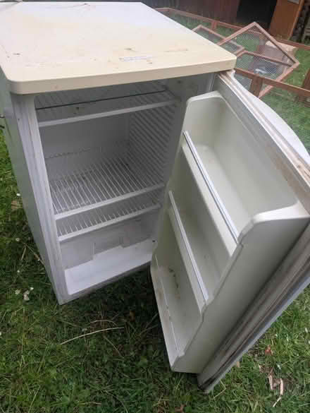 Photo of free Fully working single fridge (Horsham Roffee) #2