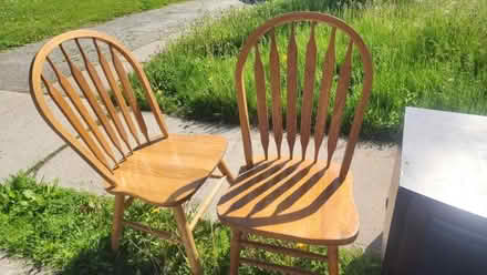 Photo of free Curb alert (8 Bruce St St Catharines) #3