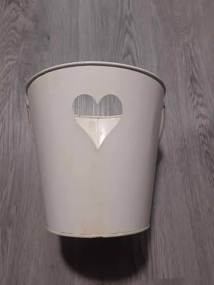 Photo of free Creamy white metal bucket, w handle (Edinburgh EH17) #1