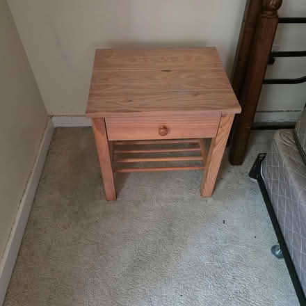 Photo of free Night stand (Cambridge) #1