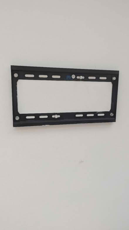 Photo of free Old TV with wall bracket (CR0) #4