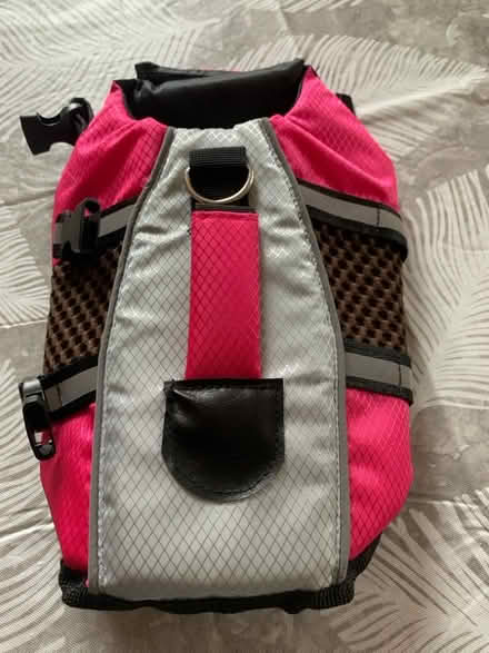 Photo of free XS dog life jacket (Chelmsford CM1) #1
