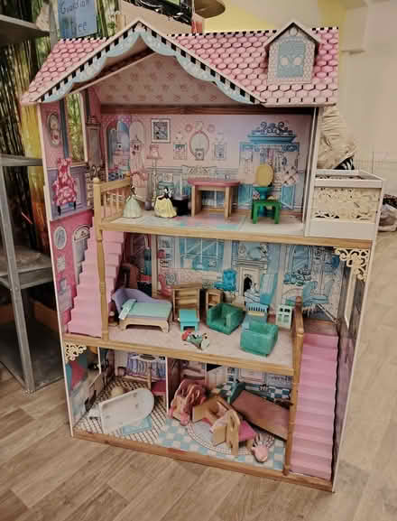 Photo of free Enchanting doll's house (Dublin 1) #1