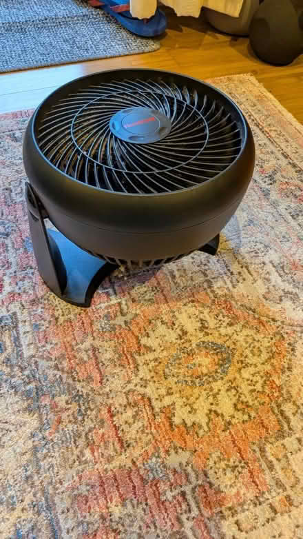 Photo of free Fan (Waterlooville PO7) #2