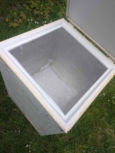 Photo of free Fully working Chest Freezer Single (Horsham Roffee) #2