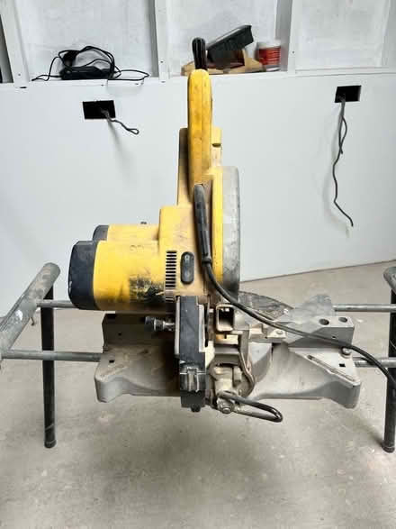 Photo of free DeWalt miter saw (Bloomfield BA2) #2