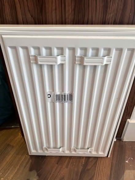 Photo of free Slim line radiator (SE10 Greenwich) #1