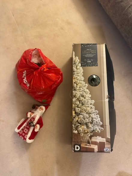 Photo of free Christmas tree with decorations (Wembley) #2