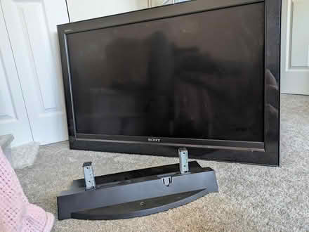 Photo of free 40" Sony Bravia TV HEAVY (Randolph rd, Rockville, MD) #2