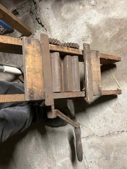 Photo of free Old Wringer? (North Willow Glen , San Jose) #4