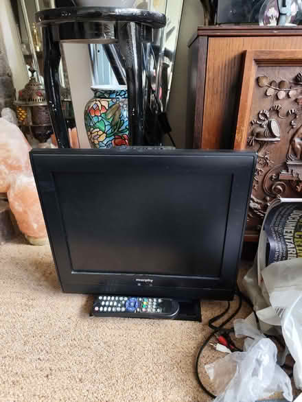 Photo of free 15 in flat screen TV, not smart (Gidea Park RM11) #1