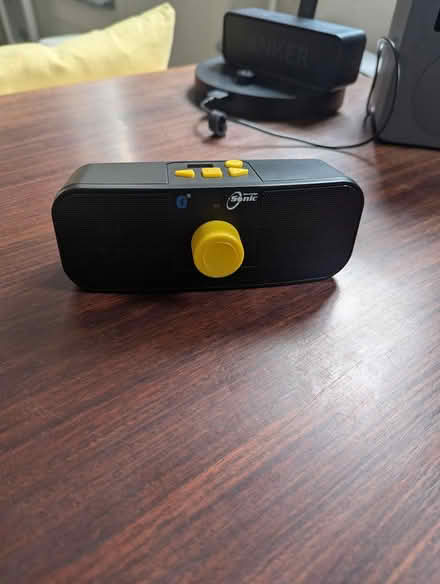 Photo of free USB memory stick & Bluetooth player (Spitalfields E1) #1