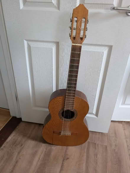 Photo of free Guitar - has a crack to the front (City of Bristol BS4) #1