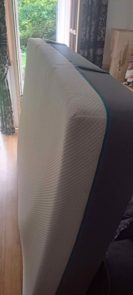 Photo of free Simba Hybrid Pro Mattress (Waltham Abbey EN9) #3