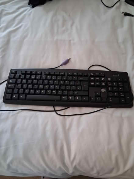 Photo of free Genius keyboard with ps2 connector (SK4 Heaton Chapel) #1