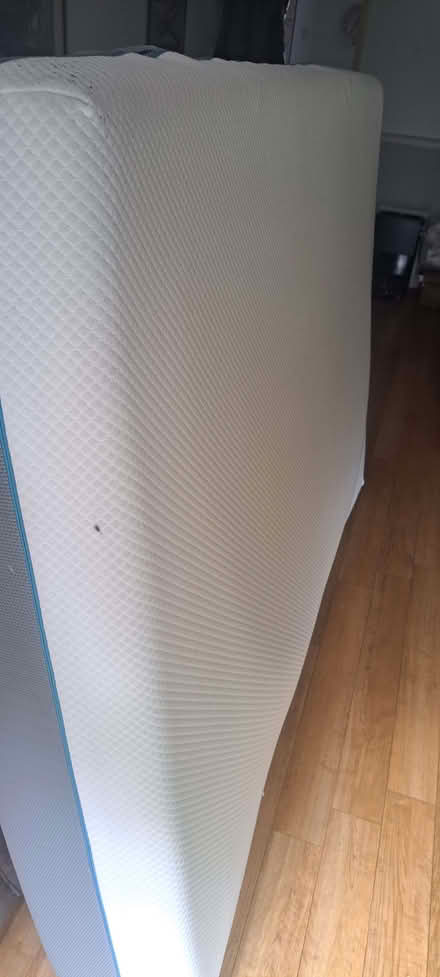 Photo of free Simba Hybrid Pro Mattress (Waltham Abbey EN9) #1