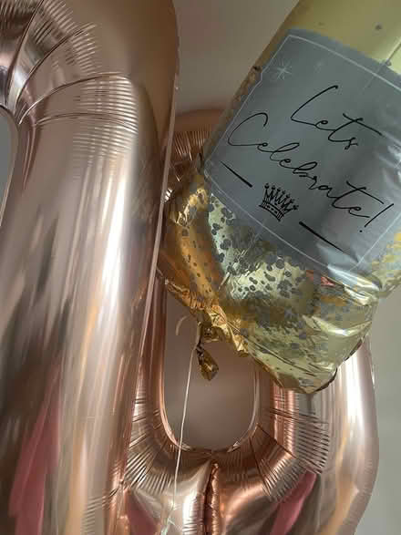 Photo of free 70 Birthday Balloons & Bottle (ME13) #2