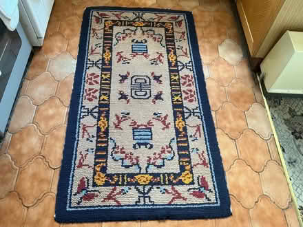 Photo of free Woollen rug (Walkley S6) #1