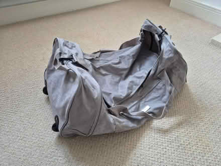 Photo of free Collapsible large holdall (Tunbridge Wells) #4