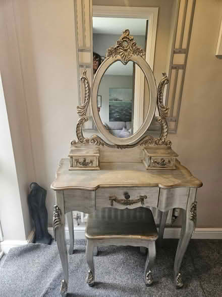 Photo of free Dressing table silver (Aylesbury) #3