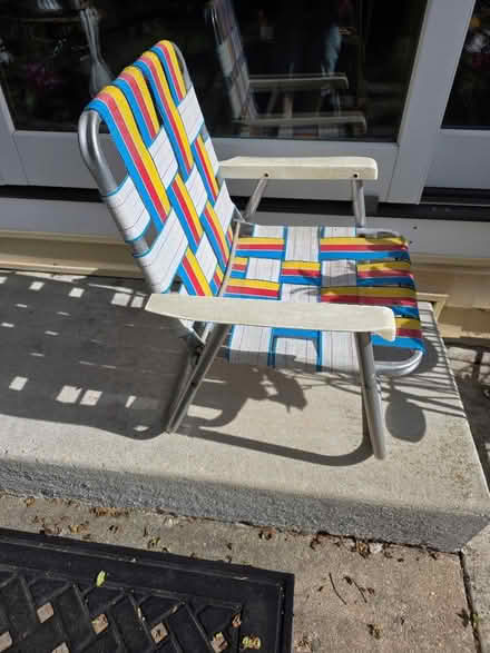 Photo of free vintage child folding web chair (Southeast Wheaton) #2