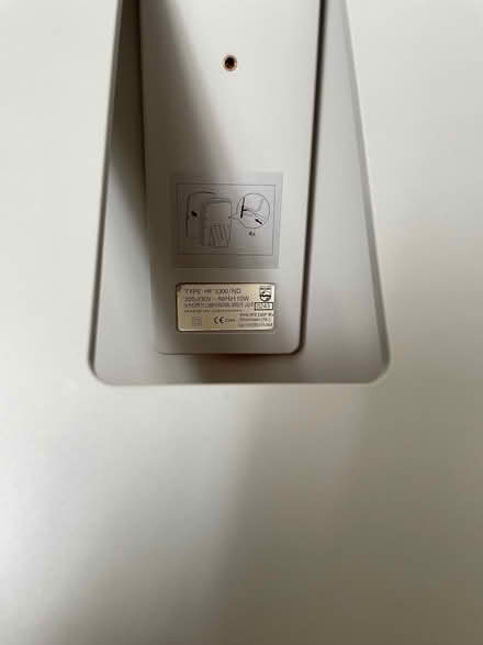 Photo of free SAD lamp Philips Original Bright Light 3300 (Royal Infirmary FK8) #2