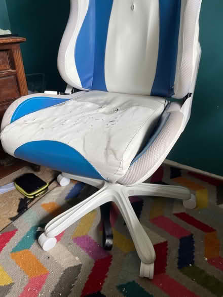 Photo of free Gaming chair (Hollingbury) #3