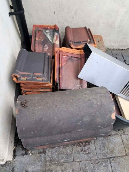 Photo of free Roof tiles (Edenbridge TN8) #1