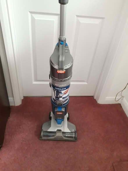 Photo of Battery charger for Vax cordless vacuum cleaner (Molesey KT8) #2