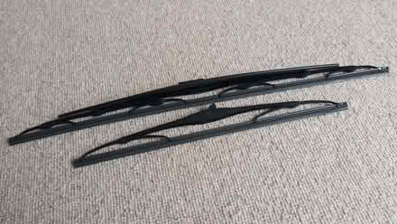 Photo of free Bosch windscreen wiper blades (Kendal LA9) #4