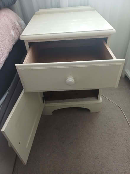 Photo of free Solid Oak Bedside Table (Wood Green N22) #4