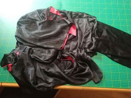 Photo of free Embroidered kimono-style dressing gown (West Croydon CR0) #1