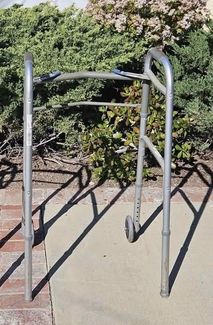 Photo of free Walker (Sevenhills) #1