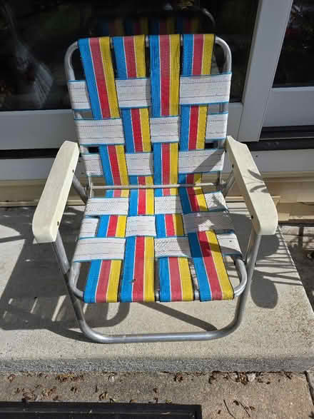 Photo of free vintage child folding web chair (Southeast Wheaton) #1